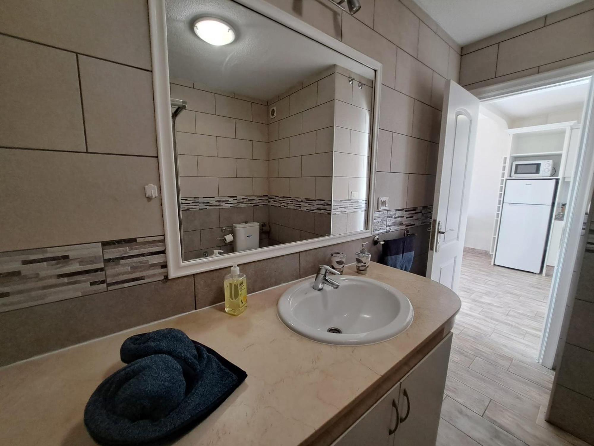 Atlantis 3 One Bedroom, Sea Front, In Complex With Pool Costa Del Silencio Exterior foto